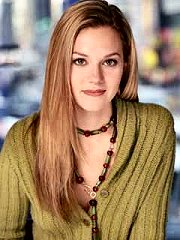 Hilarie Burton alias Peyton Sawyer.